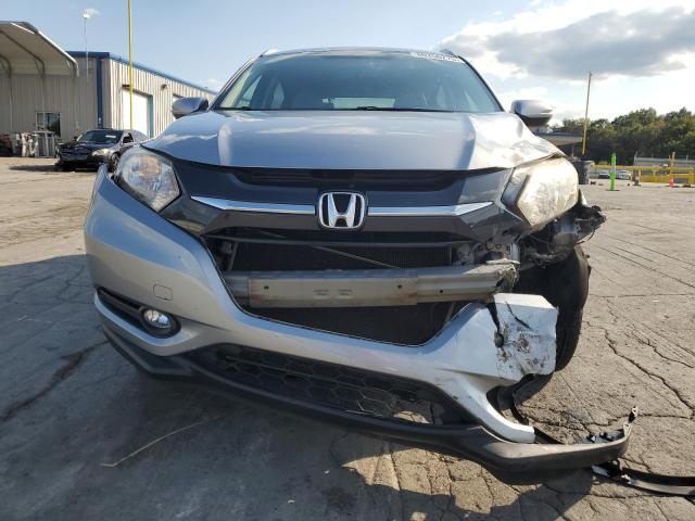 3CZRU5H74JM716399 - 2018 HONDA HR-V EXL SILVER photo 5