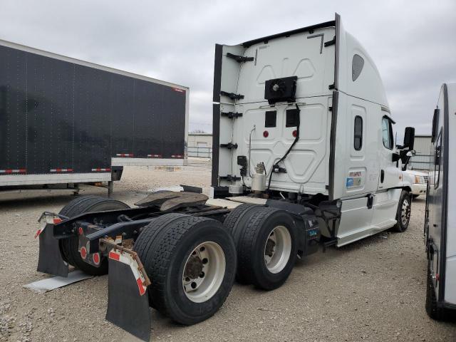 3AKJGLD50GSHP4281 - 2016 FREIGHTLINER CASCADIA 1 WHITE photo 4