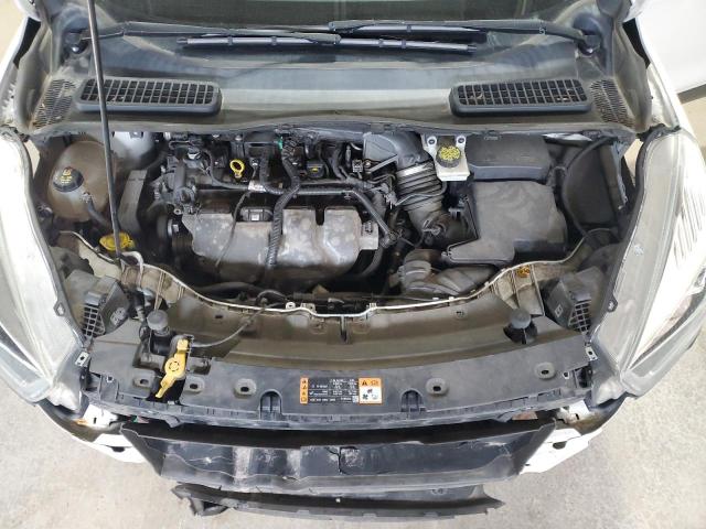 1FMCU9J96HUC05437 - 2017 FORD ESCAPE TITANIUM WHITE photo 12