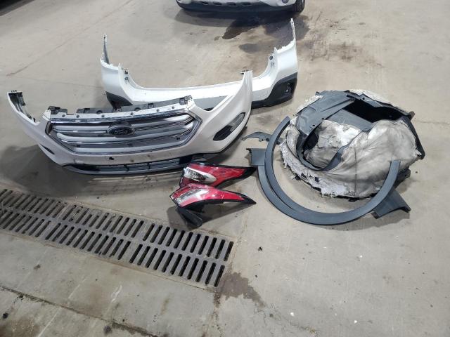 1FMCU9J96HUC05437 - 2017 FORD ESCAPE TITANIUM WHITE photo 13