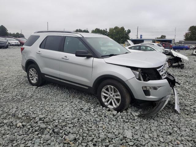 1FM5K7D8XJGA23556 - 2018 FORD EXPLORER XLT Argent photo 4