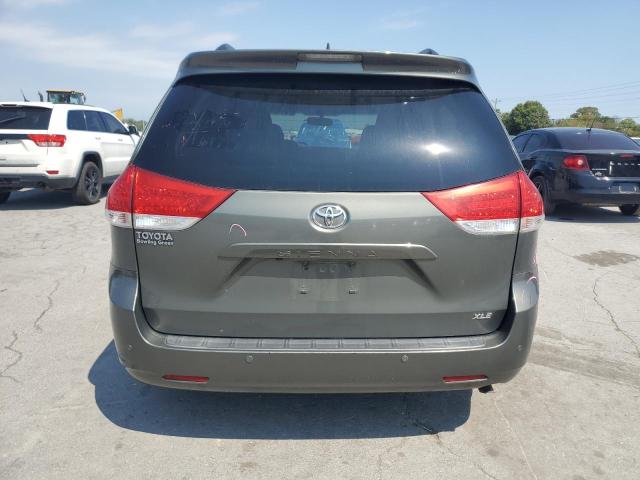 5TDYK3DC8CS176623 - 2012 TOYOTA SIENNA XLE GREEN photo 6