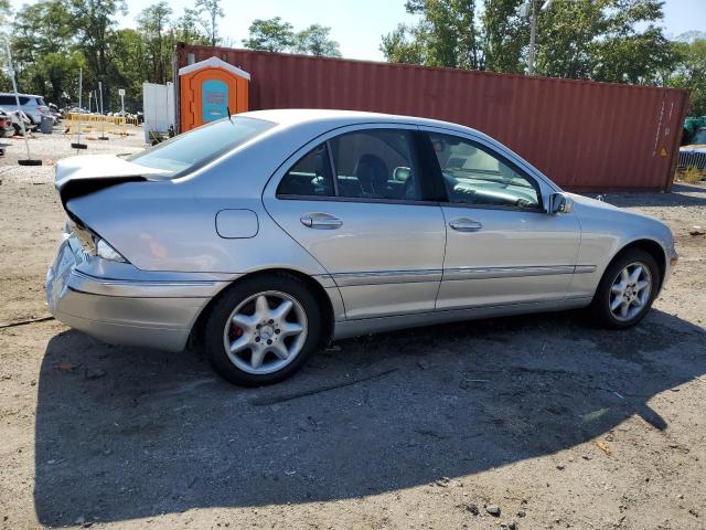 WDBRF61J82F183288 - 2002 MERCEDES-BENZ C 240 SILVER photo 3