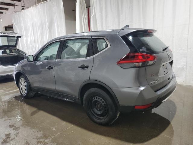 JN8AT2MV3JW301152 - 2018 NISSAN ROGUE S GRAY photo 2