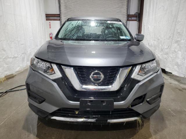 JN8AT2MV3JW301152 - 2018 NISSAN ROGUE S GRAY photo 5