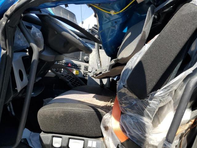 3AKJHTDV6TSWL0996 - 2026 FREIGHTLINER CASCADIA 1 BLUE photo 5