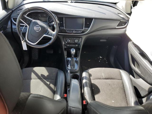 KL4CJASB8KB918465 - 2019 BUICK ENCORE PREFERRED Белый фото 8