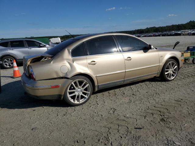 WVWPD63B61P296234 - 2001 VOLKSWAGEN PASSAT GLS GOLD photo 3