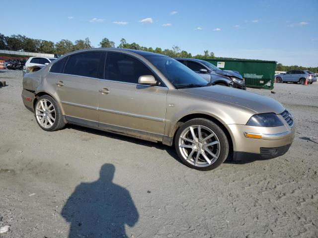 WVWPD63B61P296234 - 2001 VOLKSWAGEN PASSAT GLS GOLD photo 4