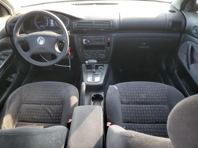 WVWPD63B61P296234 - 2001 VOLKSWAGEN PASSAT GLS GOLD photo 8