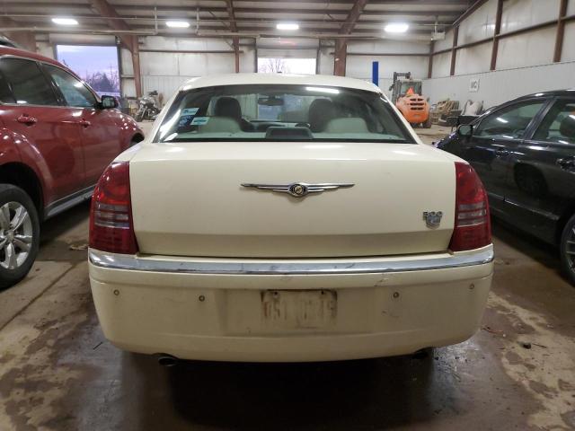 2C3LA63H26H272668 - 2006 CHRYSLER 300C BEIGE photo 6