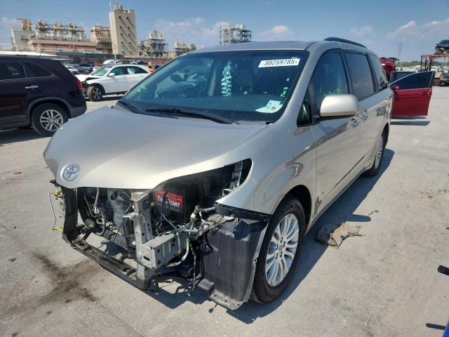 2017 TOYOTA SIENNA XLE, 