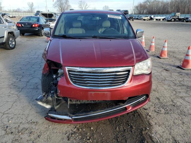 2C4RC1CG3DR588517 - 2013 CHRYSLER TOWN & COU TOURING L RED photo 5