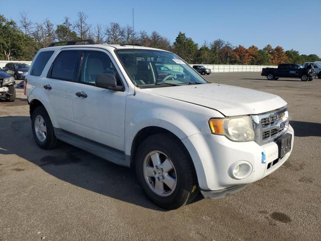 1FMCU9DG7CKC69744 - 2012 FORD ESCAPE XLT 白色 照片 4
