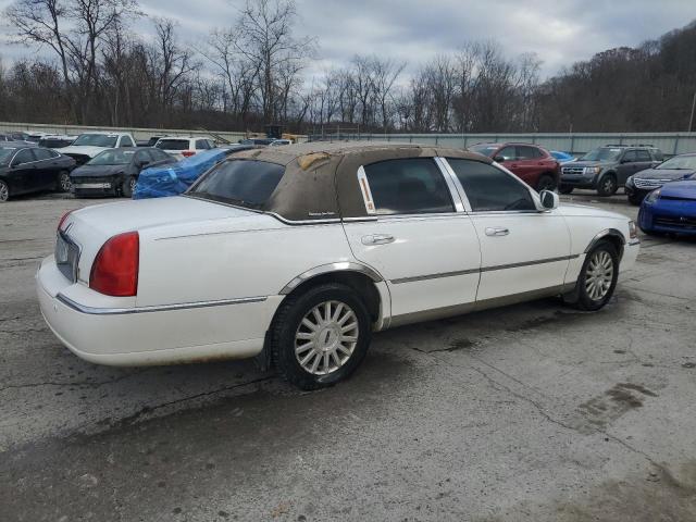 1LNHM81W14Y619797 - 2004 LINCOLN TOWN CAR EXECUTIVE WHITE photo 3
