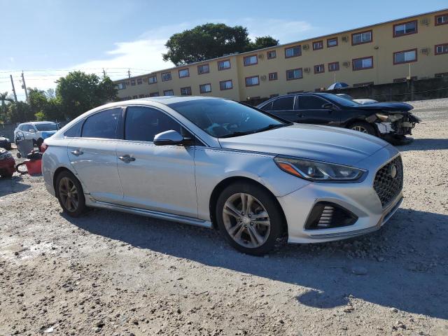 5NPE34AF8JH681357 - 2018 HYUNDAI SONATA SPORT 银色 照片 4