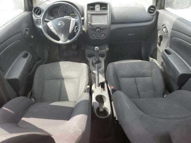 3N1CN7AP5KL833112 - 2019 NISSAN VERSA S 灰色 照片 8