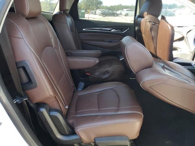 5GAERDKWXJJ160131 - 2018 BUICK ENCLAVE AVENIR WHITE photo 11