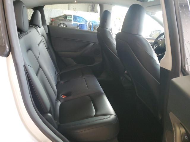 7SAYGDEF7PF763781 - 2023 TESLA MODEL Y WHITE photo 10