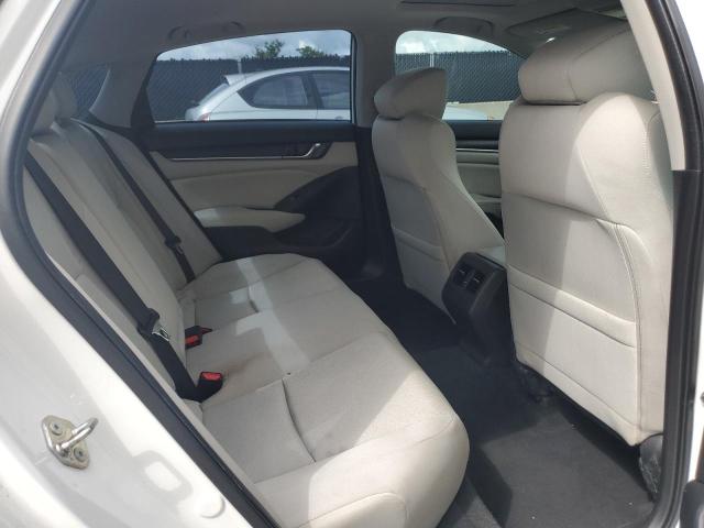 1HGCV1F43JA064223 - 2018 HONDA ACCORD EX WHITE photo 10