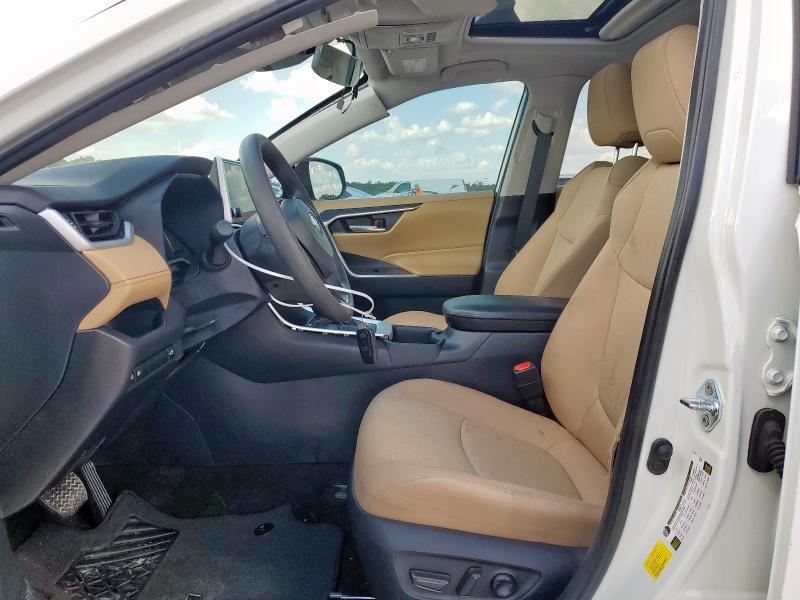 2T3W1RFVXSC309697 - 2025 TOYOTA RAV4 XLE WHITE photo 7