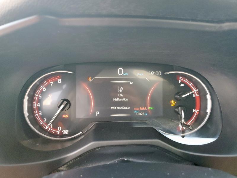 2T3W1RFVXSC309697 - 2025 TOYOTA RAV4 XLE WHITE photo 9