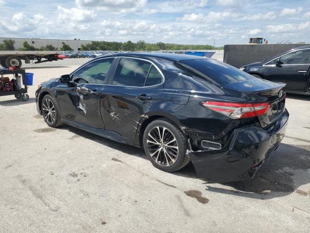 JTNB11HK6J3026342 - 2018 TOYOTA CAMRY L BLACK photo 2