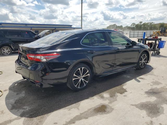 JTNB11HK6J3026342 - 2018 TOYOTA CAMRY L BLACK photo 3