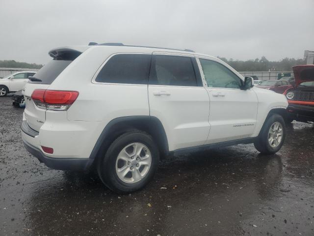 1C4RJEAG0GC501301 - 2016 JEEP GRAND CHER LAREDO WHITE photo 3