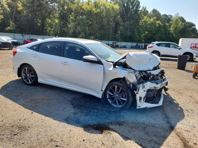 19XFC1F39KE006947 - 2019 HONDA CIVIC EX WHITE photo 4