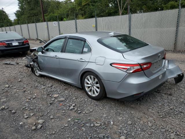 4T1L11AK5LU919906 - 2020 TOYOTA CAMRY LE ვერცხლისფერი ფოტო 2