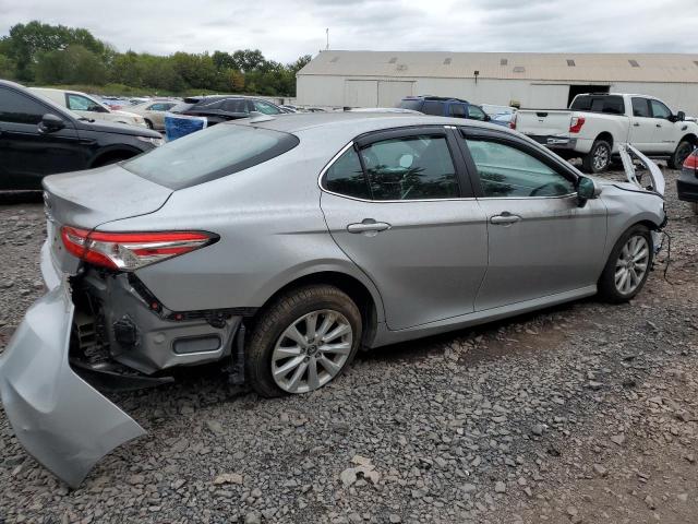 4T1L11AK5LU919906 - 2020 TOYOTA CAMRY LE ვერცხლისფერი ფოტო 3