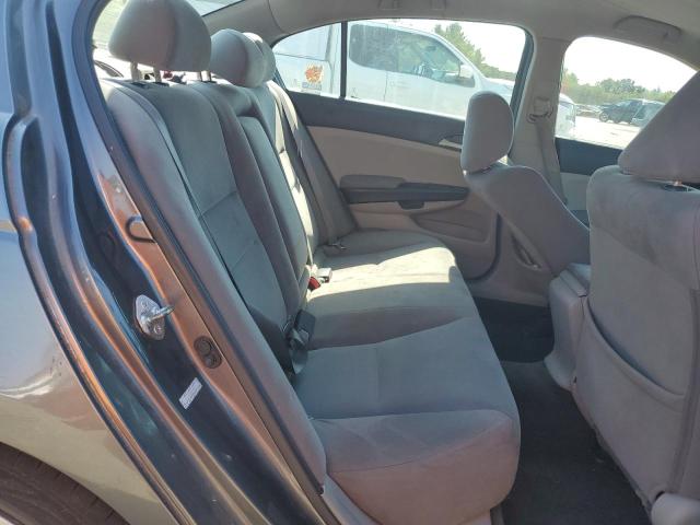 1HGCP2F38BA020565 - 2011 HONDA ACCORD LX ნაცრისფერი ფოტო 10