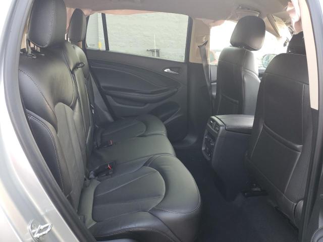 LRBFX1SA2JD051073 - 2018 BUICK ENVISION ESSENCE Արծաթագույն լուսանկար 11