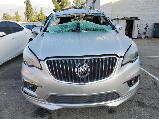 LRBFX1SA2JD051073 - 2018 BUICK ENVISION ESSENCE Արծաթագույն լուսանկար 5