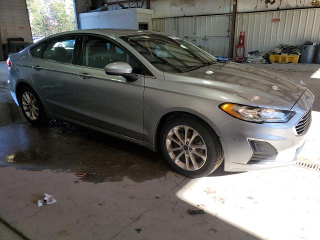 3FA6P0HD2LR150277 - 2020 FORD FUSION SE SILVER photo 4