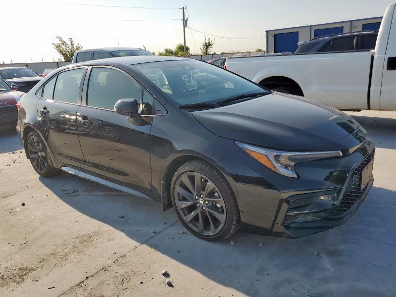 JTDS4MCE0PJ101135 - 2023 TOYOTA COROLLA SE BLACK photo 4