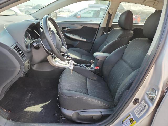 5YFBU4EE2DP106714 - 2013 TOYOTA COROLLA BASE Srebrny zdjęcie 7