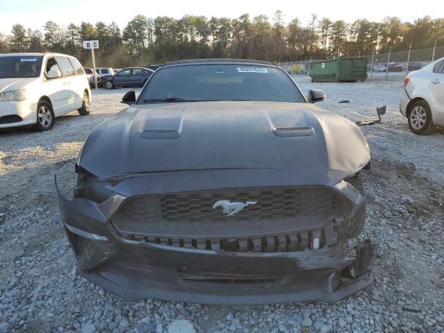 1FATP8UH5J5109734 - 2018 FORD MUSTANG BLACK photo 5