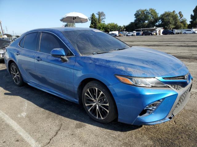4T1B11HK5JU113899 - 2018 TOYOTA CAMRY L BLUE photo 4