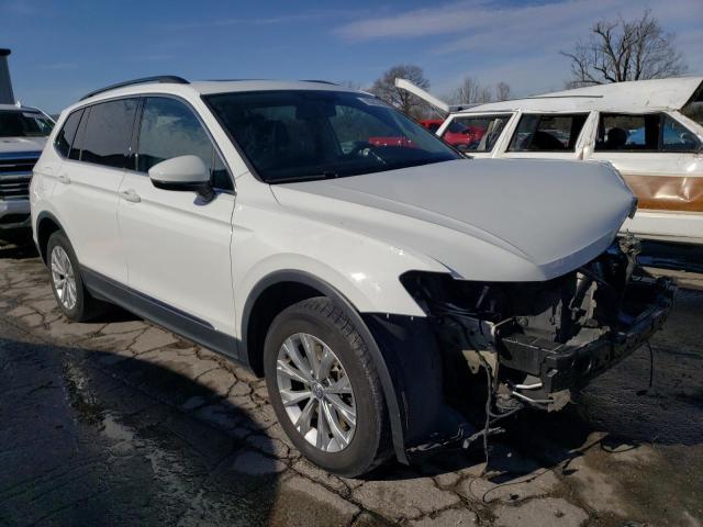 3VV3B7AX1JM010077 - 2018 VOLKSWAGEN TIGUAN SE WHITE photo 4