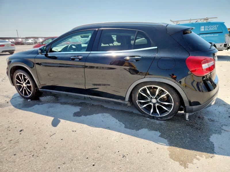 WDCTG4EB9HJ355677 - 2017 MERCEDES-BENZ GLA 250 შავი ფოტო 2