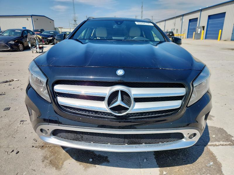 WDCTG4EB9HJ355677 - 2017 MERCEDES-BENZ GLA 250 შავი ფოტო 5