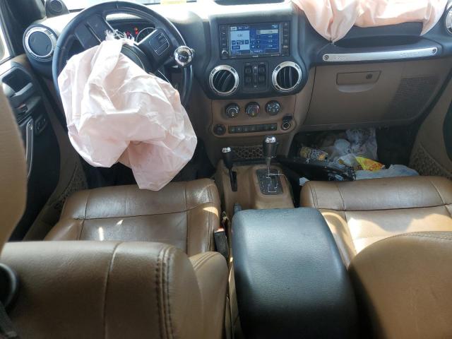 1C4BJWEG8CL145966 - 2012 JEEP WRANGLER SAHARA Սև լուսանկար 8