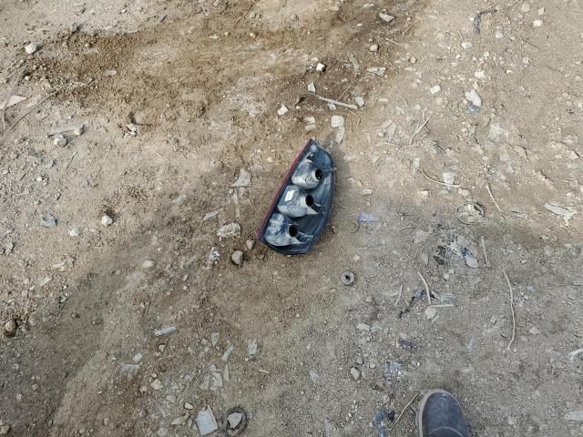 1GCDT196558169039 - 2005 CHEVROLET COLORADO BLUE photo 12