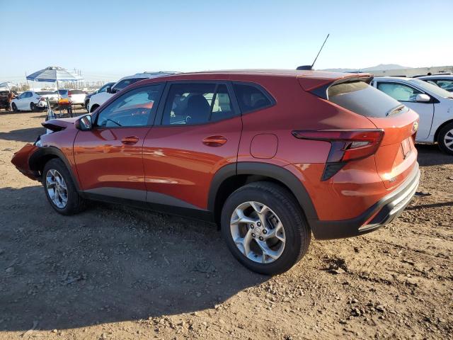 KL77LFE29RC055025 - 2024 CHEVROLET TRAX LS ORANGE photo 2