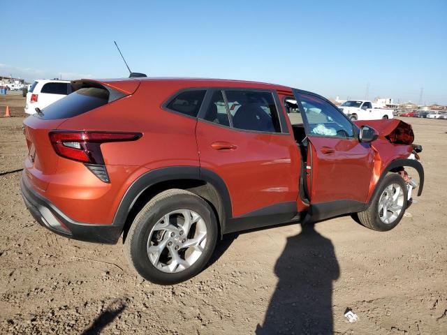 KL77LFE29RC055025 - 2024 CHEVROLET TRAX LS ORANGE photo 3