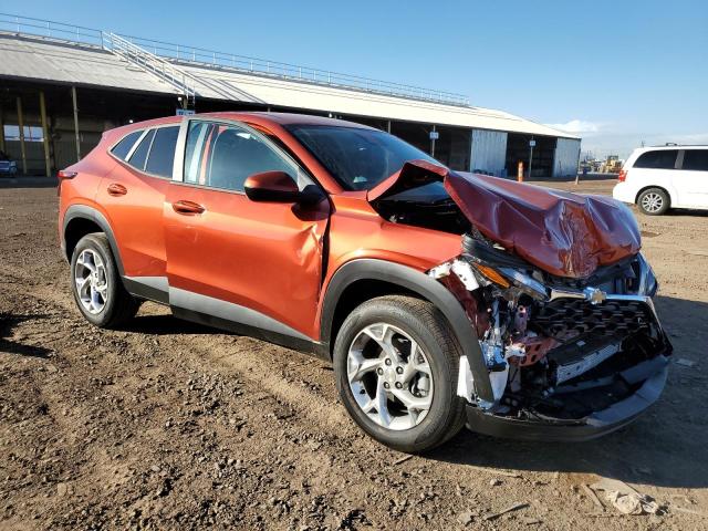 KL77LFE29RC055025 - 2024 CHEVROLET TRAX LS ORANGE photo 4