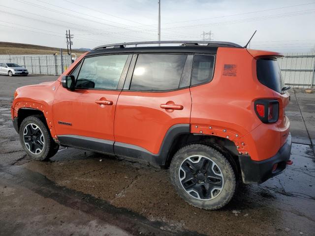 ZACCJBCT0FPB71357 - 2015 JEEP RENEGADE TRAILHAWK ORANGE photo 2