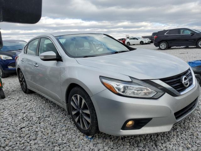 1N4AL3AP7HC254457 - 2017 NISSAN ALTIMA 2.5 SILVER photo 4